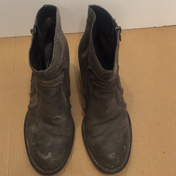 Born Distressed Bootie - Picture 6 of 7